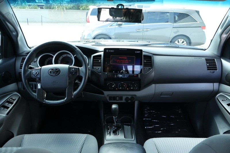 2014 Toyota Tacoma PreRunner photo 23