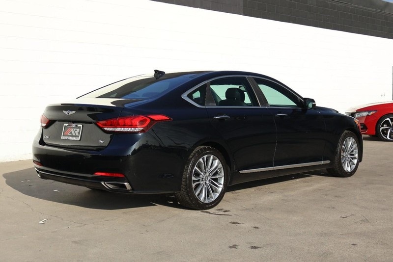 2017 Genesis G80 Premium 3.8 5.0 Ultimate photo 4