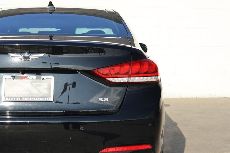 2017 Genesis G80 Premium 3.8 5.0 Ultimate photo 6