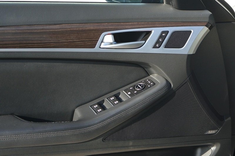 2017 Genesis G80 Premium 3.8 5.0 Ultimate photo 14