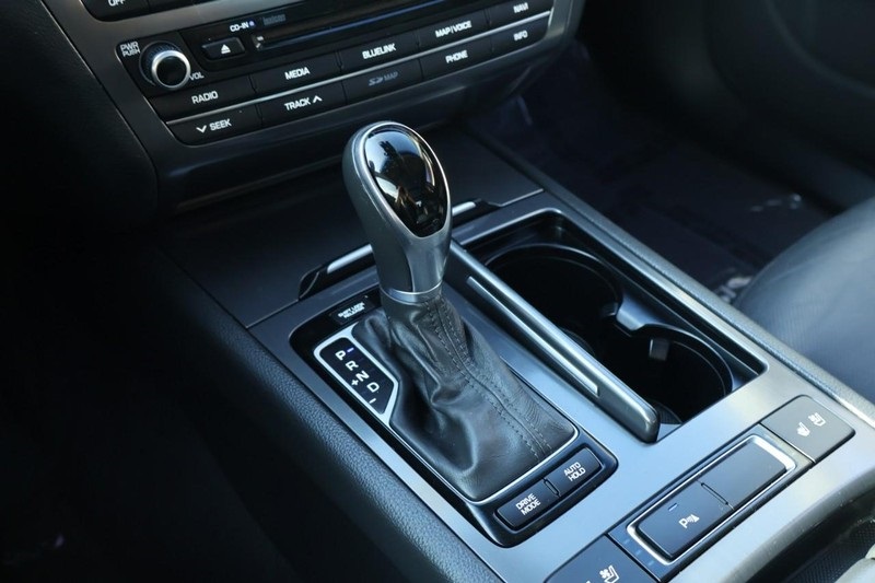 2017 Genesis G80 Premium 3.8 5.0 Ultimate photo 35