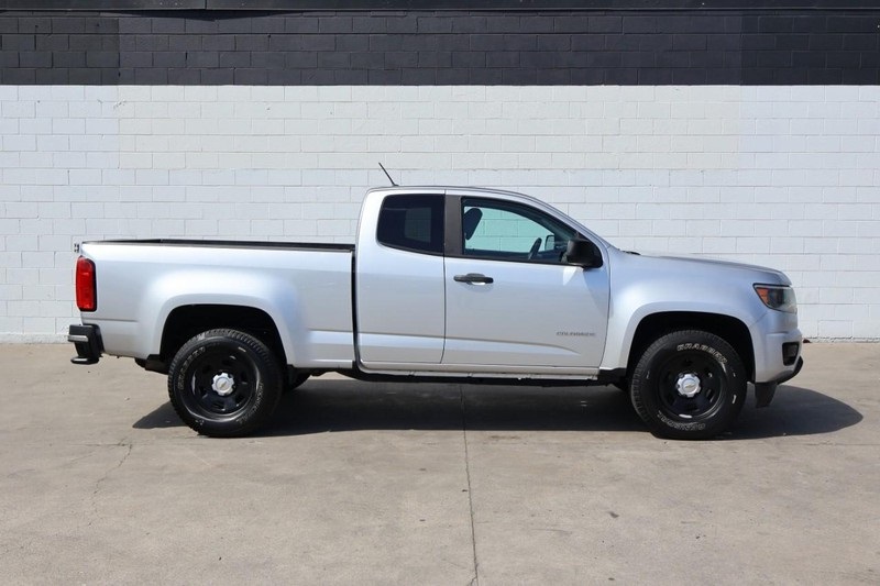 2017 Chevrolet Colorado Work Truck photo 4