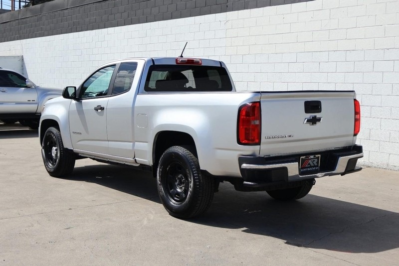 2017 Chevrolet Colorado Work Truck photo 10