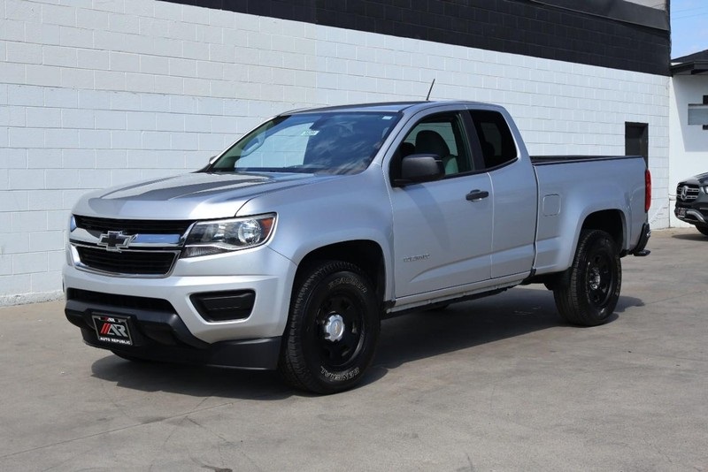 2017 Chevrolet Colorado Work Truck photo 12