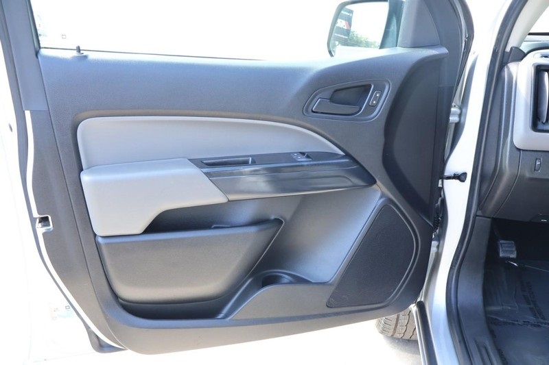2017 Chevrolet Colorado Work Truck photo 15