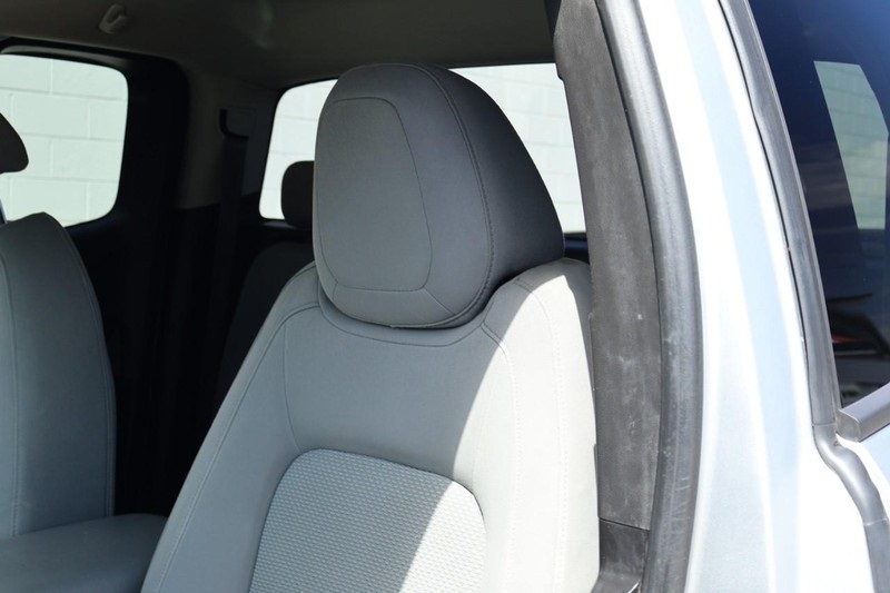2017 Chevrolet Colorado Work Truck photo 18