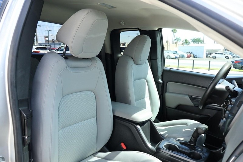 2017 Chevrolet Colorado Work Truck photo 20