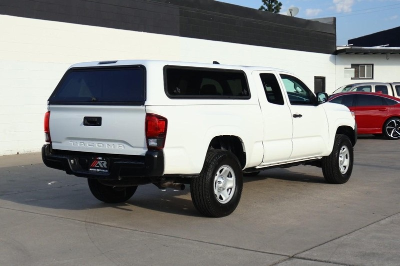 2021 Toyota Tacoma SR Access Cab photo 5