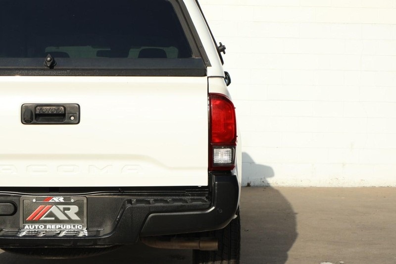 2021 Toyota Tacoma SR Access Cab photo 8