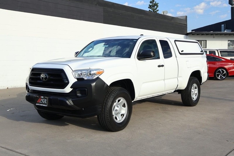 2021 Toyota Tacoma SR Access Cab photo 13