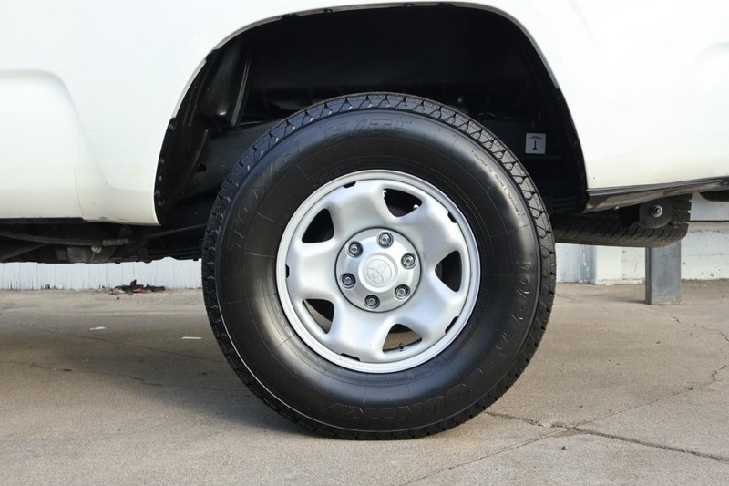 2021 Toyota Tacoma SR Access Cab photo 16