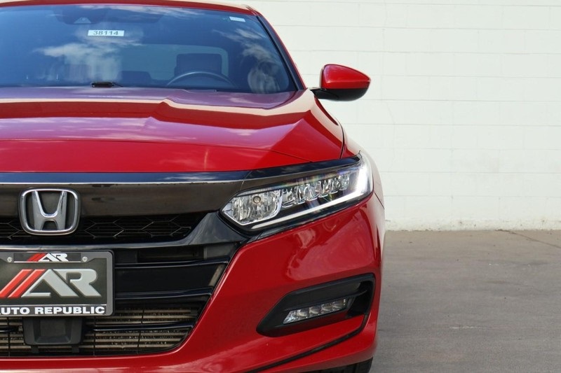 2020 Honda Accord Sport 1.5T photo 3