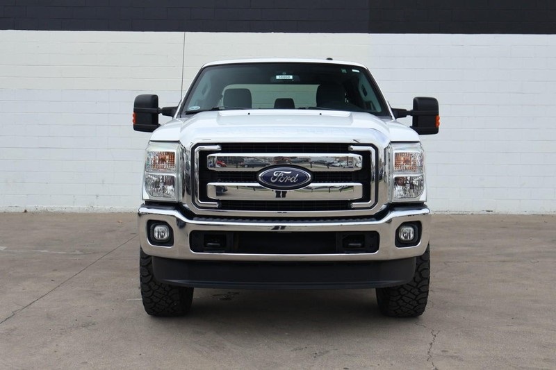 2016 Ford F-250 XLT photo 2