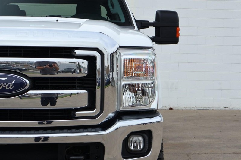 2016 Ford F-250 XLT photo 3