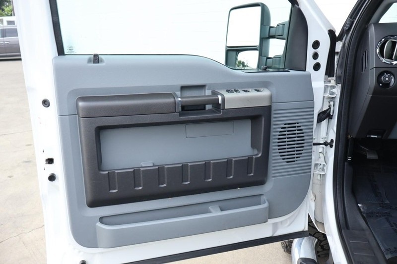 2016 Ford F-250 XLT photo 15
