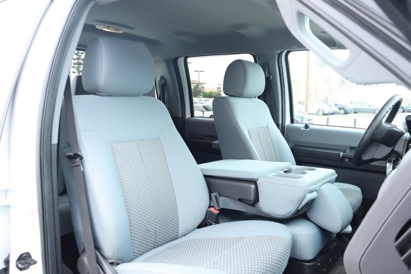 2016 Ford F-250 XLT photo 22