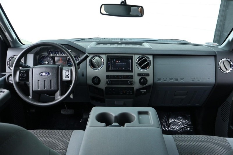 2016 Ford F-250 XLT photo 24