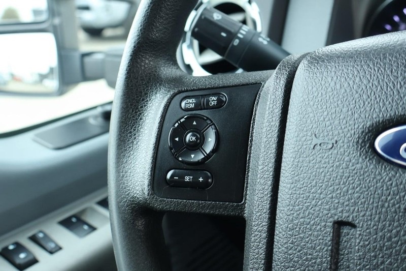 2016 Ford F-250 XLT photo 27