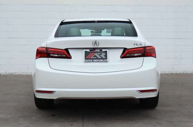 2015 Acura TLX Technology photo 6
