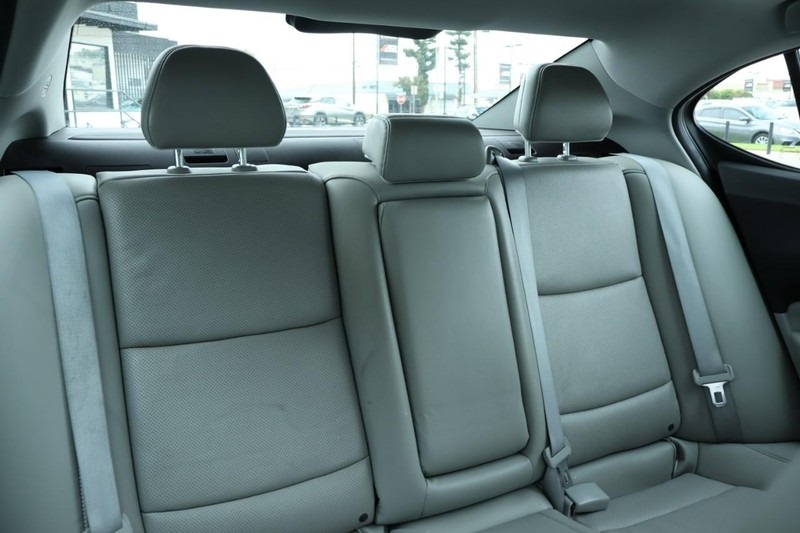 2015 Acura TLX Technology photo 22