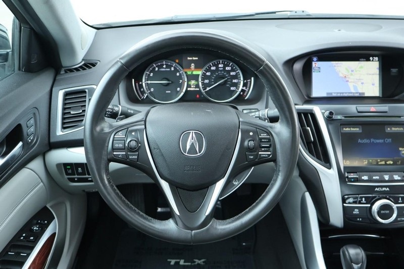 2015 Acura TLX Technology photo 25