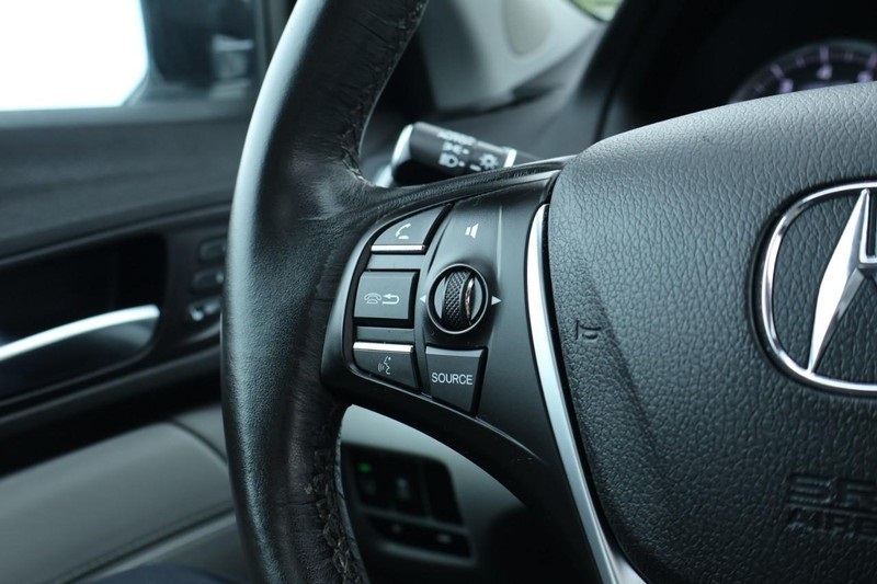 2015 Acura TLX Technology photo 26
