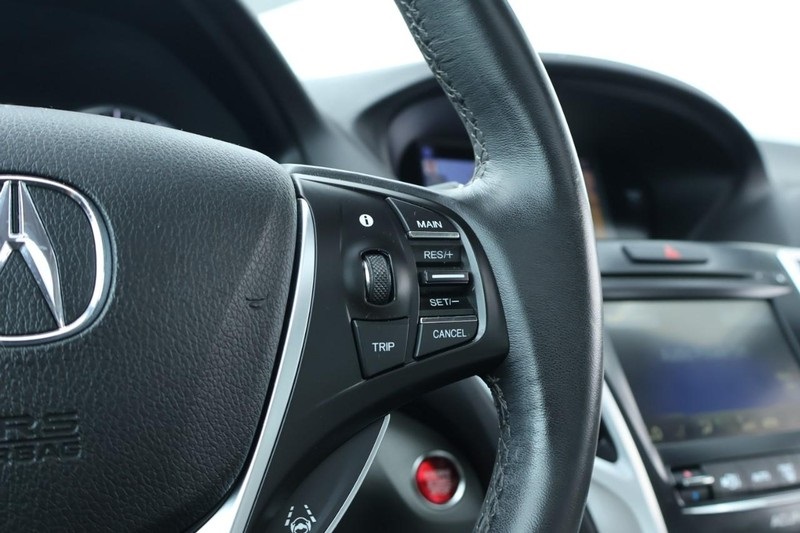 2015 Acura TLX Technology photo 27