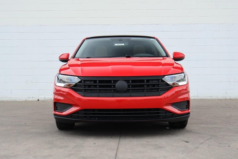 2019 Volkswagen Jetta SE photo 2