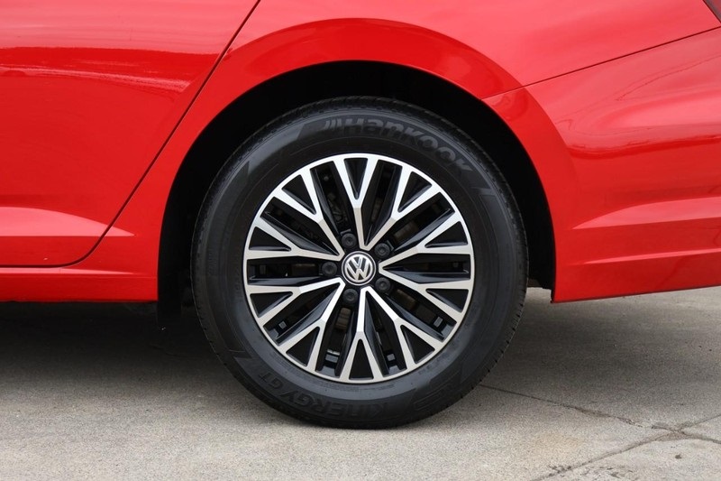 2019 Volkswagen Jetta SE photo 14