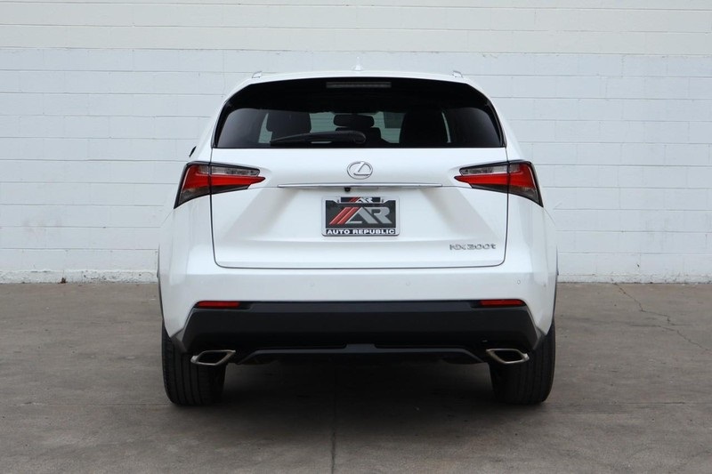 2017 Lexus NX 200t Luxury photo 6