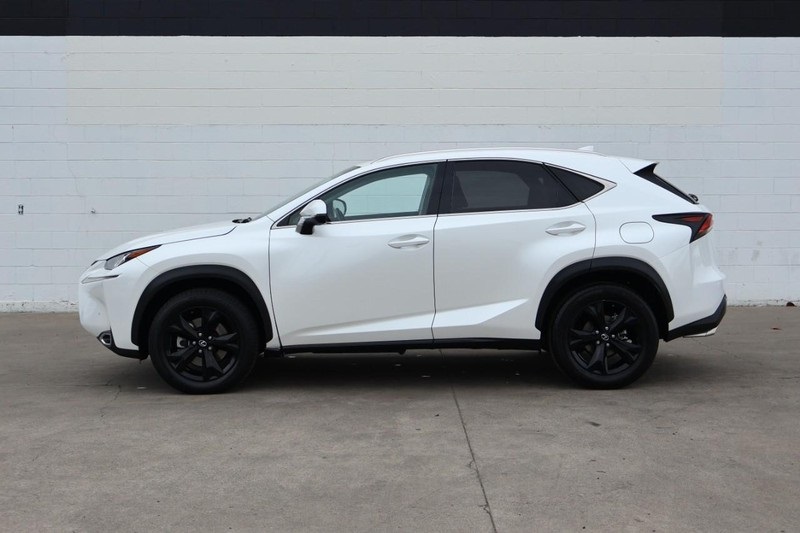 2017 Lexus NX 200t Luxury photo 12
