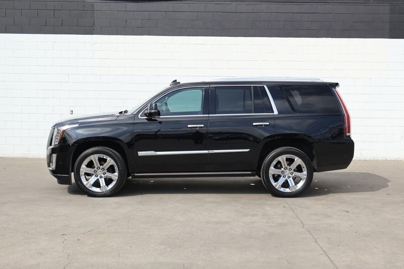 2020 Cadillac Escalade Premium Luxury photo 7