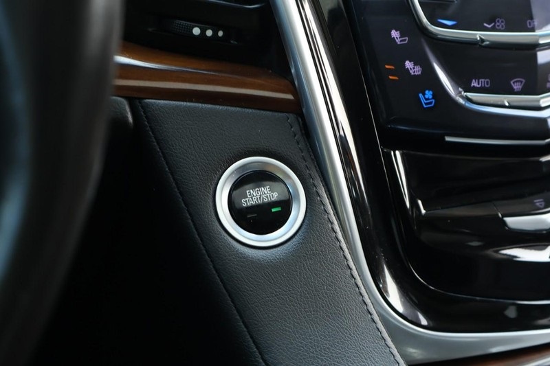 2020 Cadillac Escalade Premium Luxury photo 29