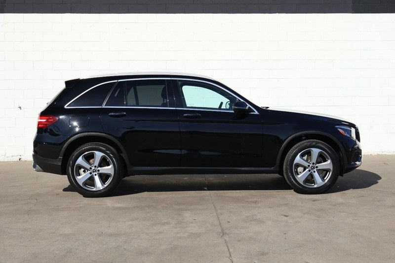 2019 Mercedes Benz GLC 300 photo 4