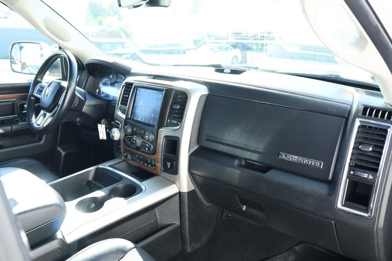 2018 Ram 1500 Laramie photo 23