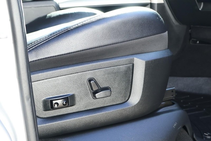 2018 Ram 1500 Laramie photo 25