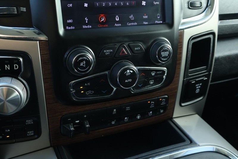 2018 Ram 1500 Laramie photo 38