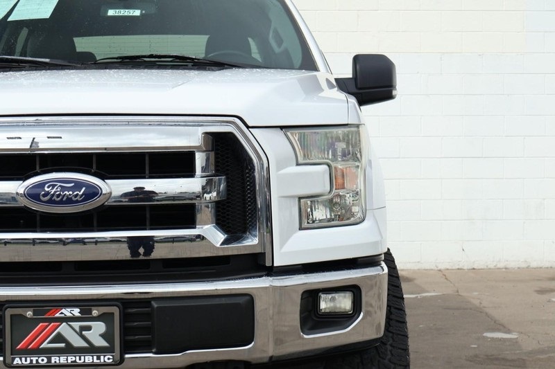 2015 Ford F-150 XLT photo 3
