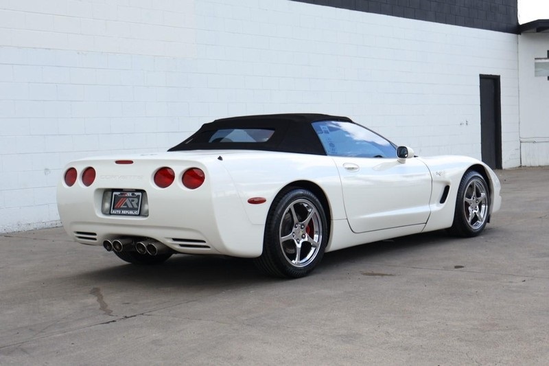 2003 Chevrolet Corvette photo 6