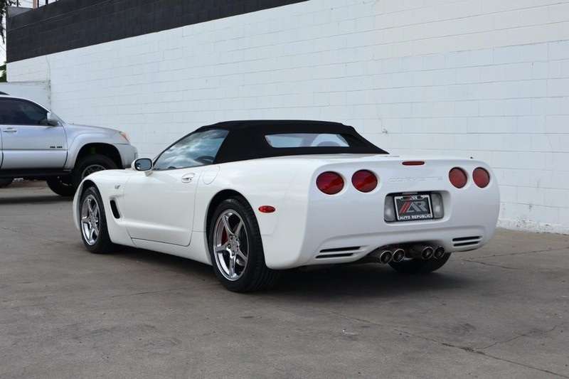2003 Chevrolet Corvette photo 10