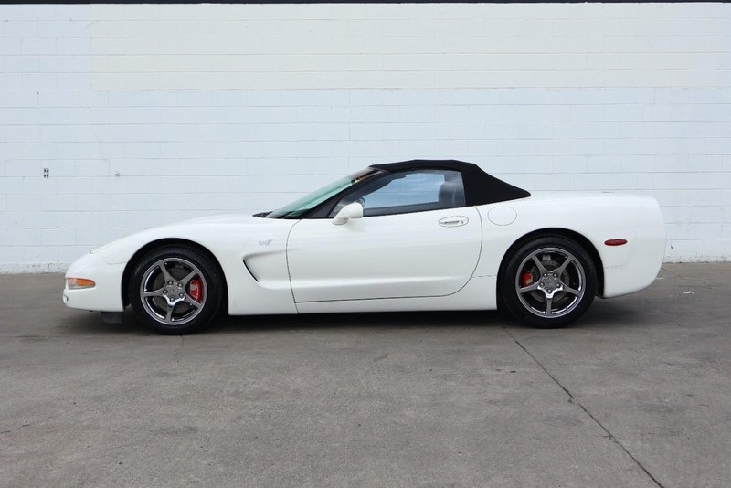 2003 Chevrolet Corvette photo 11