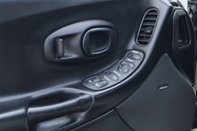 2003 Chevrolet Corvette photo 16