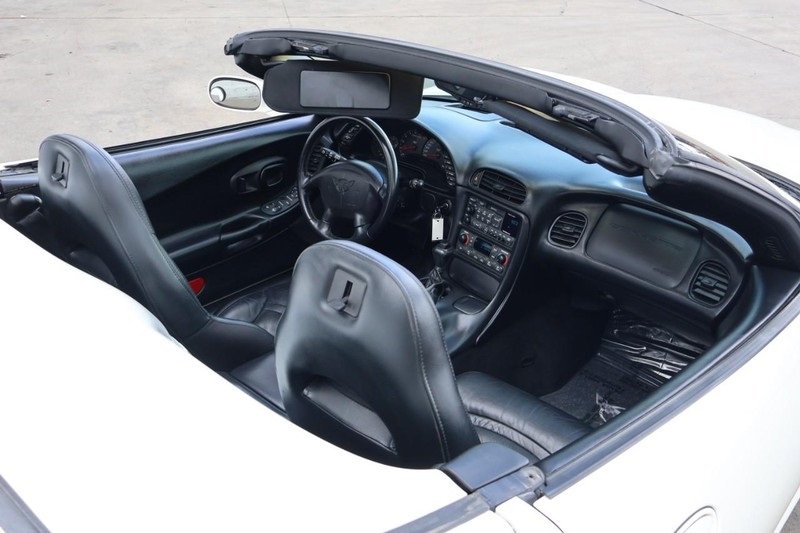 2003 Chevrolet Corvette photo 22