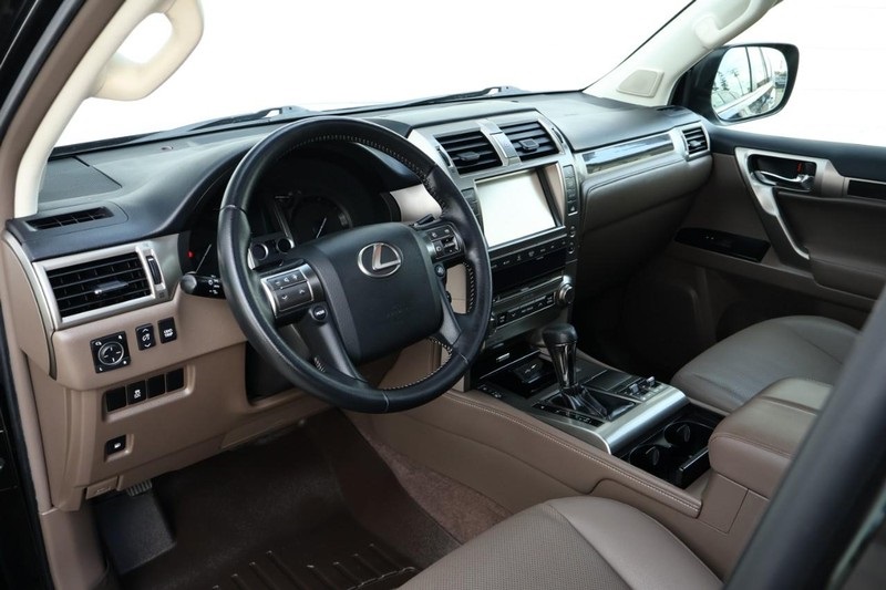 2017 Lexus GX 460 photo 18
