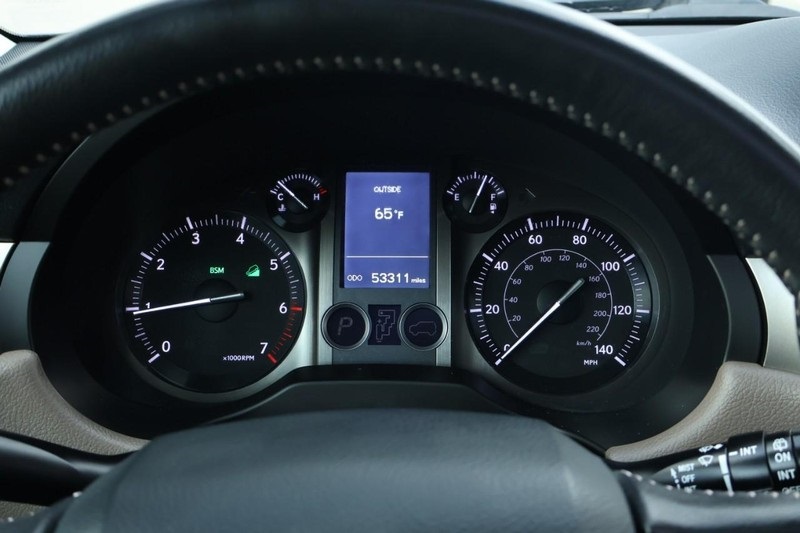 2017 Lexus GX 460 photo 28