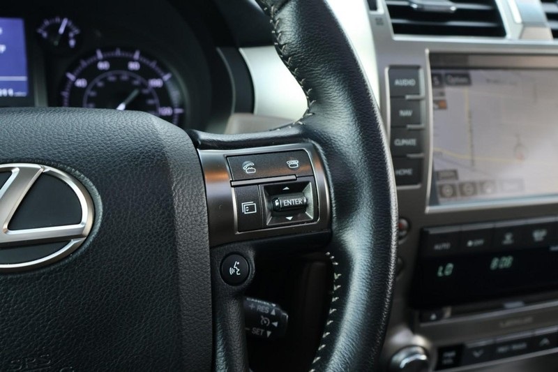 2017 Lexus GX 460 photo 31