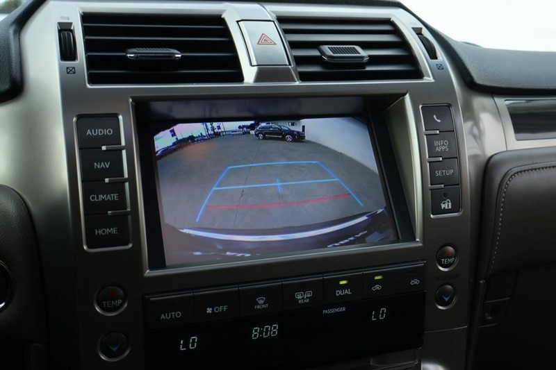 2017 Lexus GX 460 photo 35