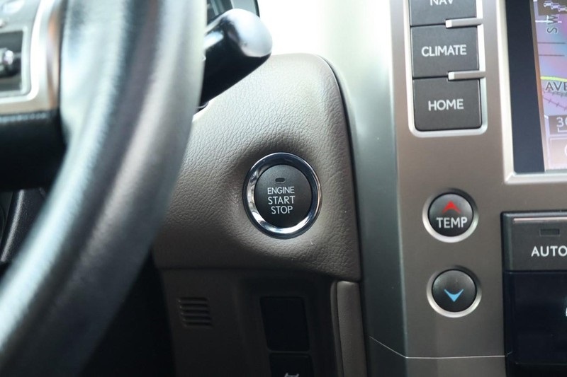2017 Lexus GX 460 photo 36