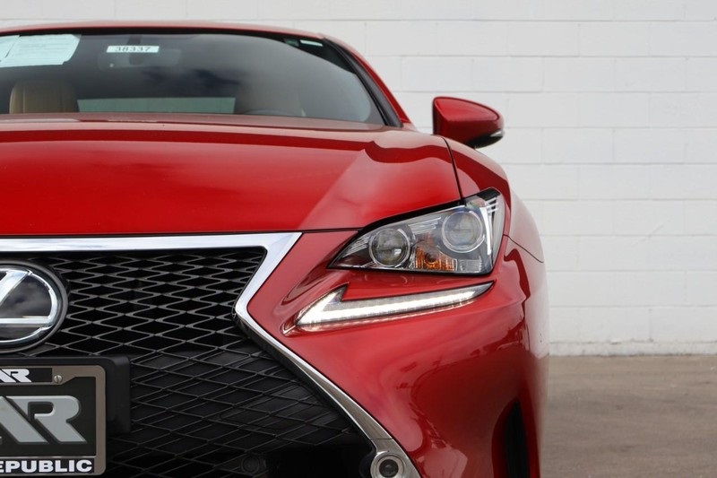 2017 Lexus RC 350 photo 3