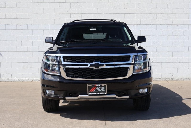 2018 Chevrolet Tahoe LT photo 2